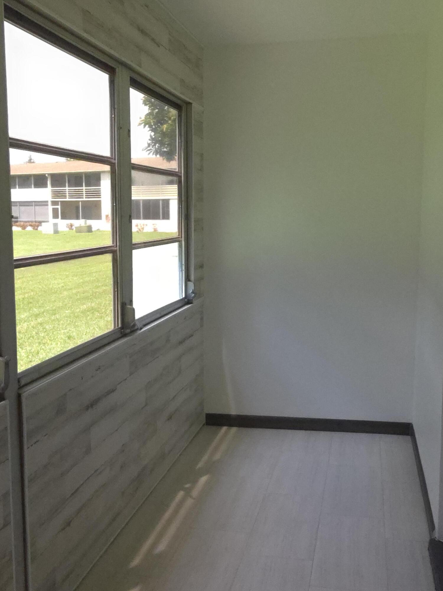208 Kent M Property Photo 18