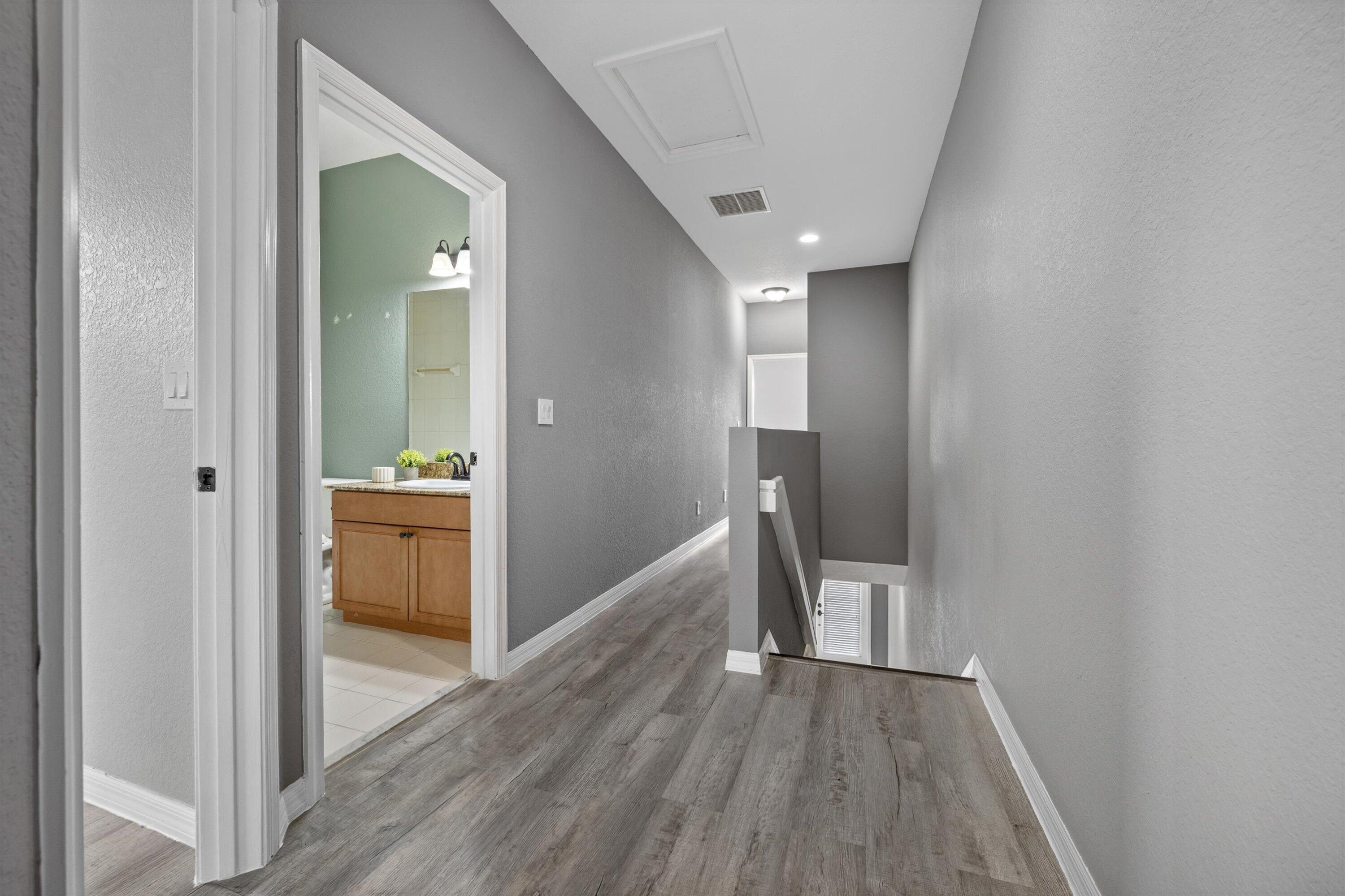 902 S Federal Highway 8 Property Photo 10