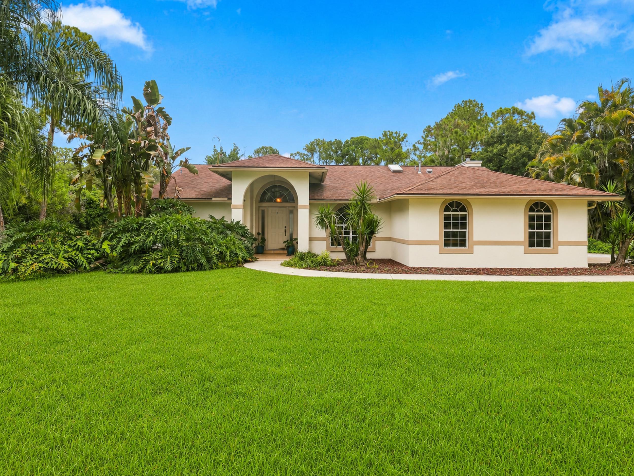 11389 150th Court N Property Photo 1