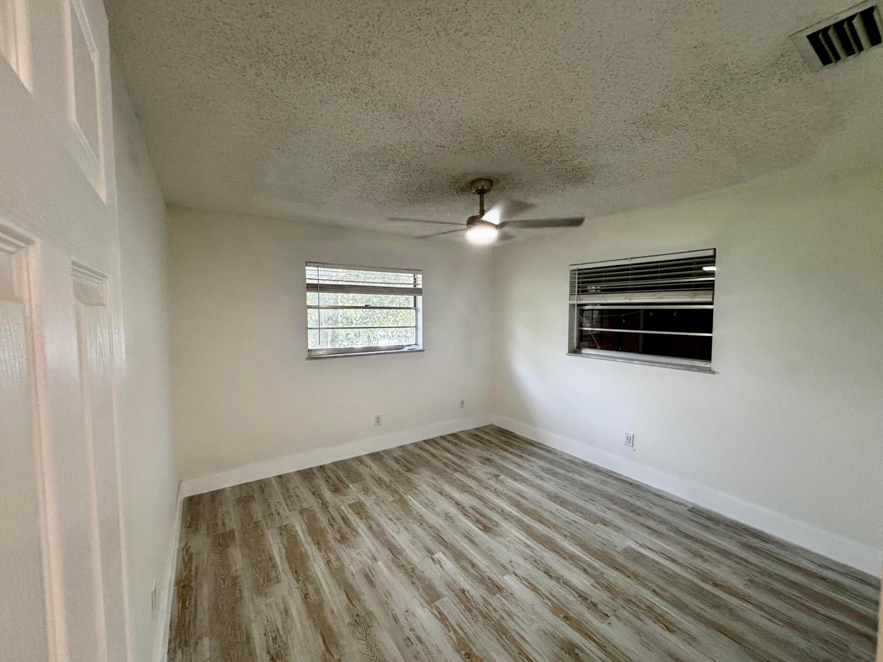 11003 Ridge Avenue B Property Photo 10