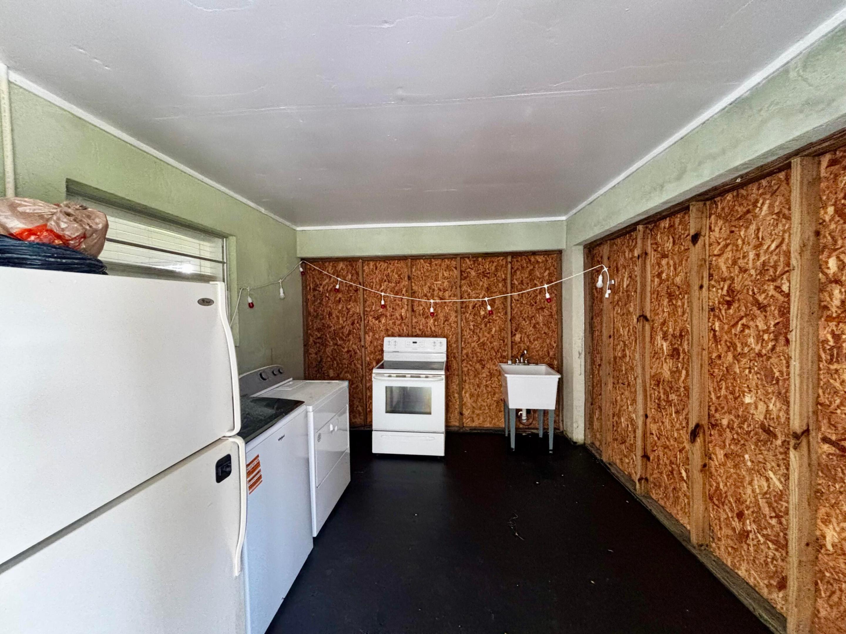 11003 Ridge Avenue B Property Photo 17