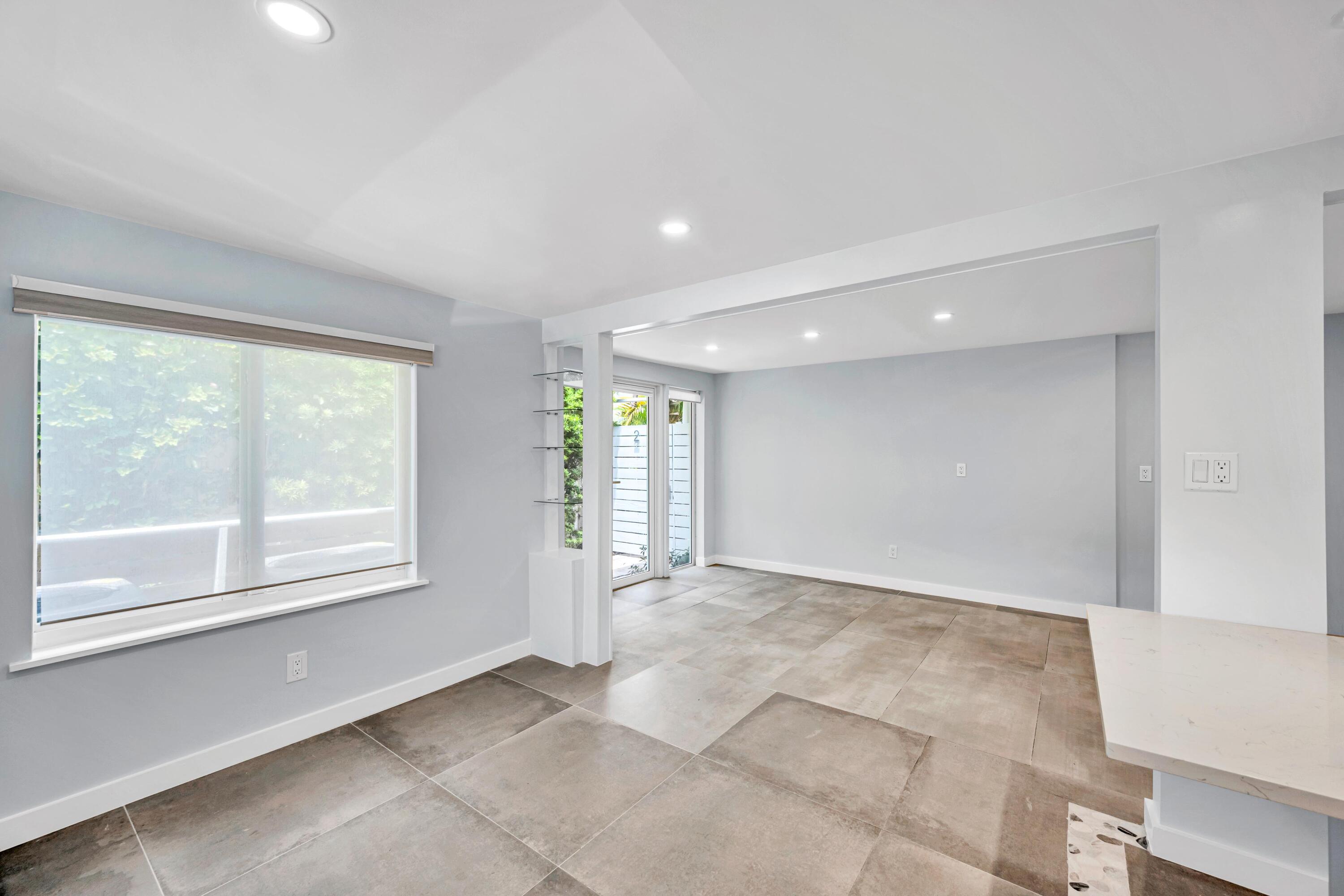 828 Ne 17th Way 3 Property Photo 12