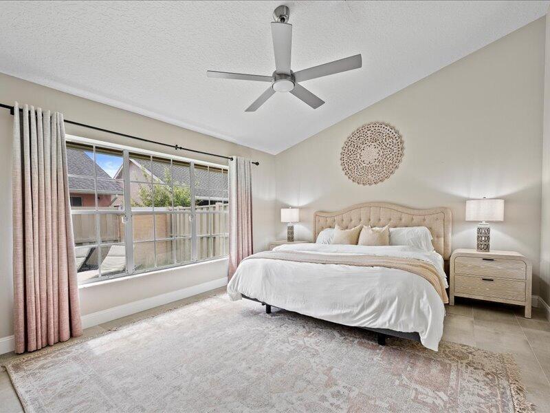 237 Moccasin Trail W Property Photo 15