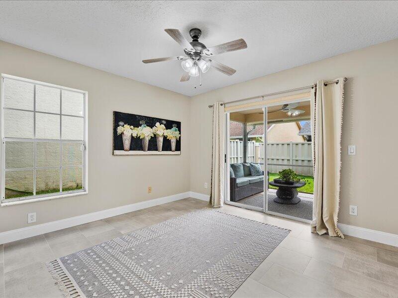 237 Moccasin Trail W Property Photo 19