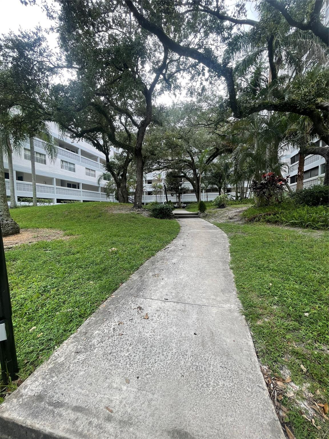 3301 Spanish Moss Terrace 610 Property Photo 15