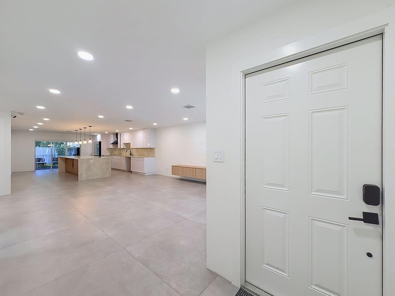8971 Nw 33rd Street E-w Property Photo 9