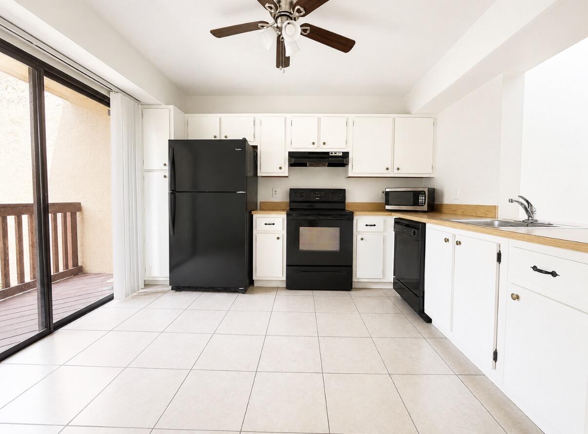 206 Lakeview Drive E Property Photo 4