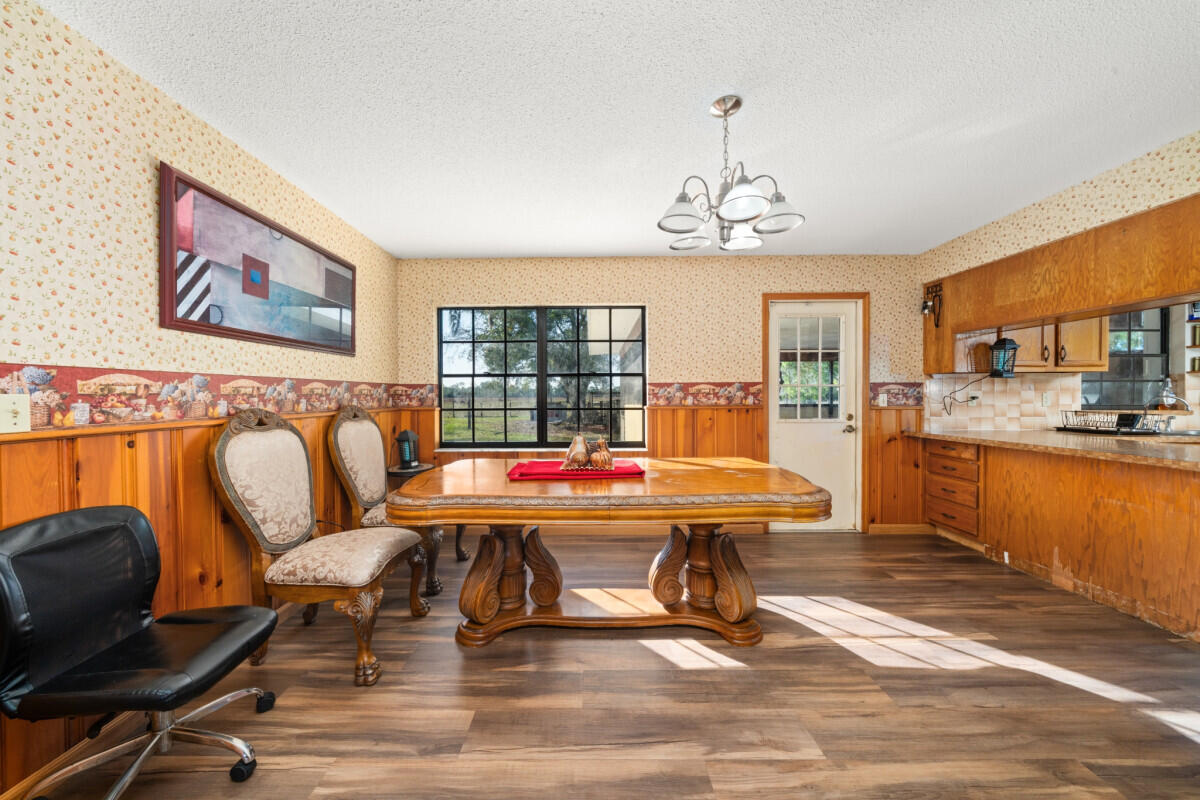 948 S Riverdale Road Property Photo 18