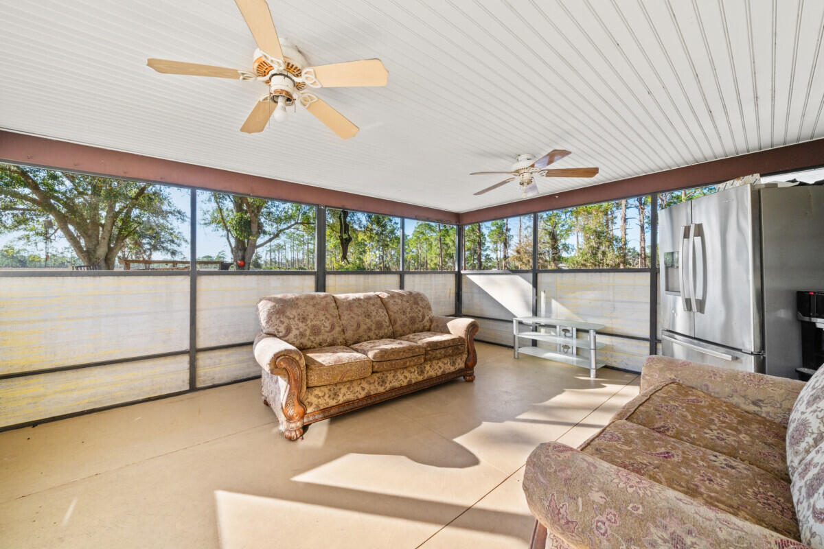 948 S Riverdale Road Property Photo 32