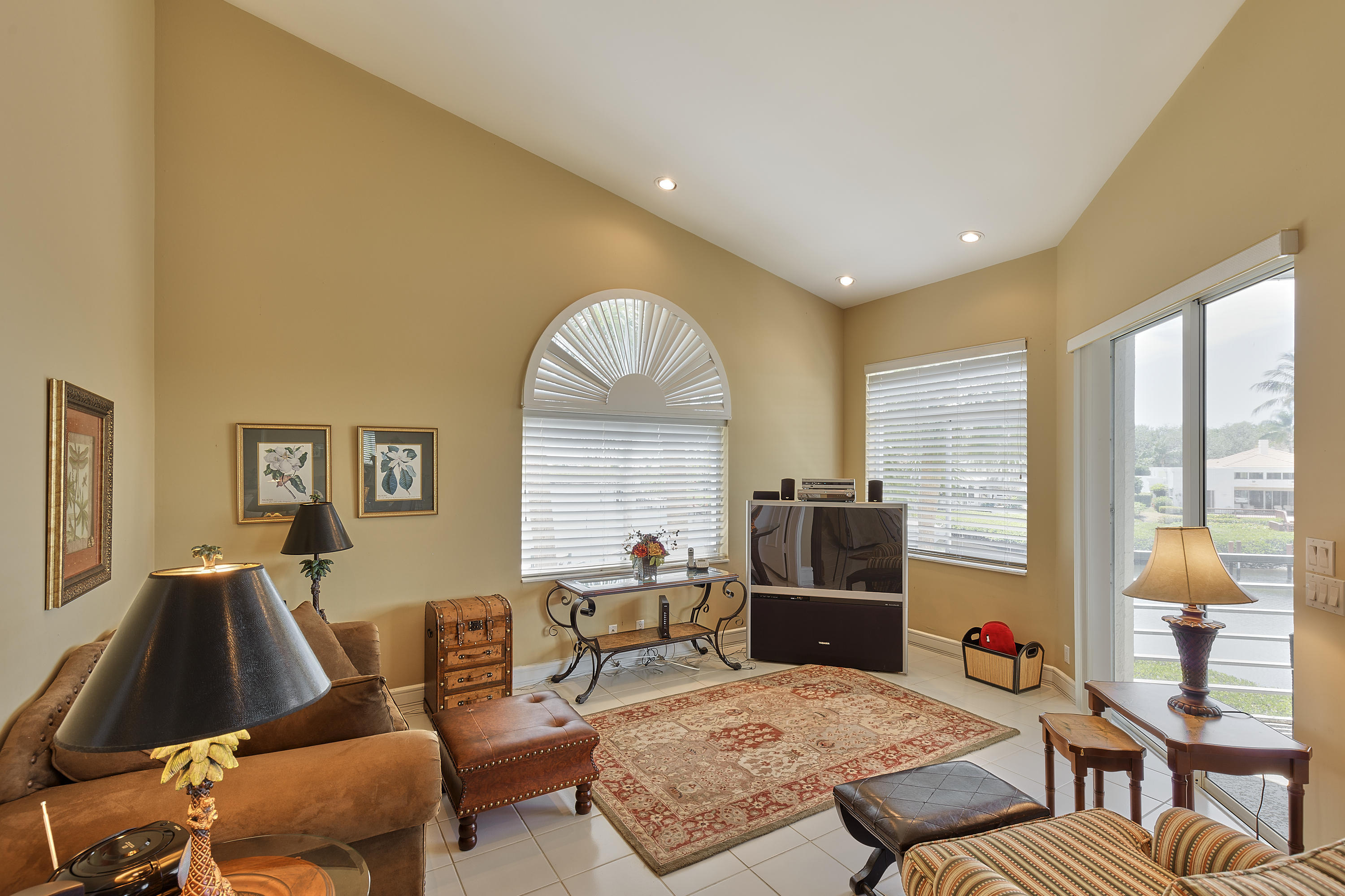 392 Spyglass Way Property Photo 9