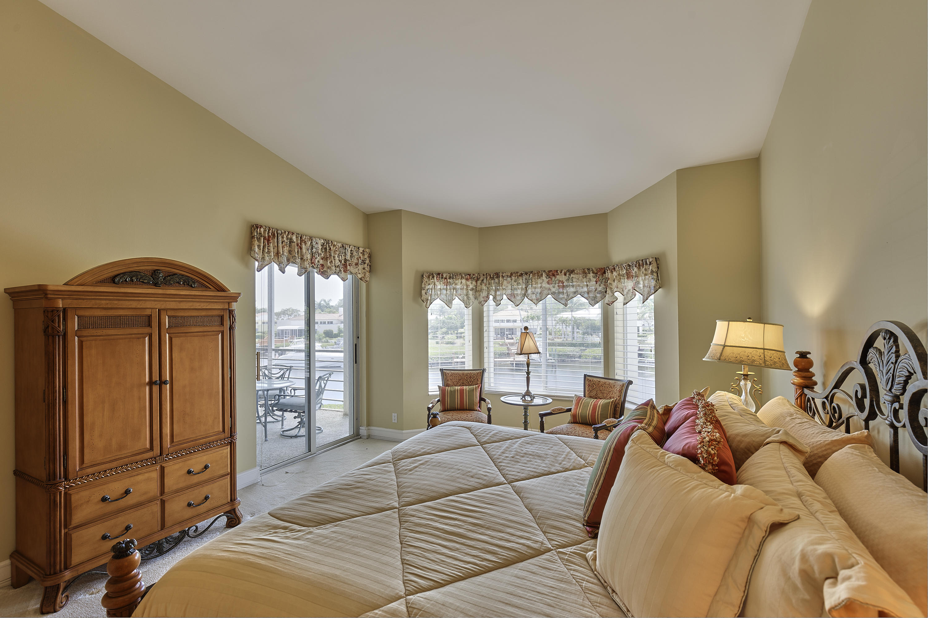 392 Spyglass Way Property Photo 12