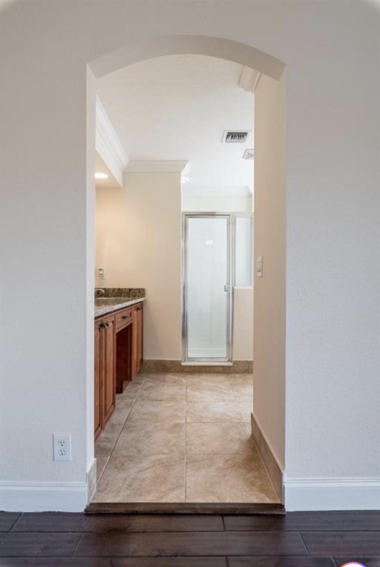 4147 Meade Way Property Photo 8
