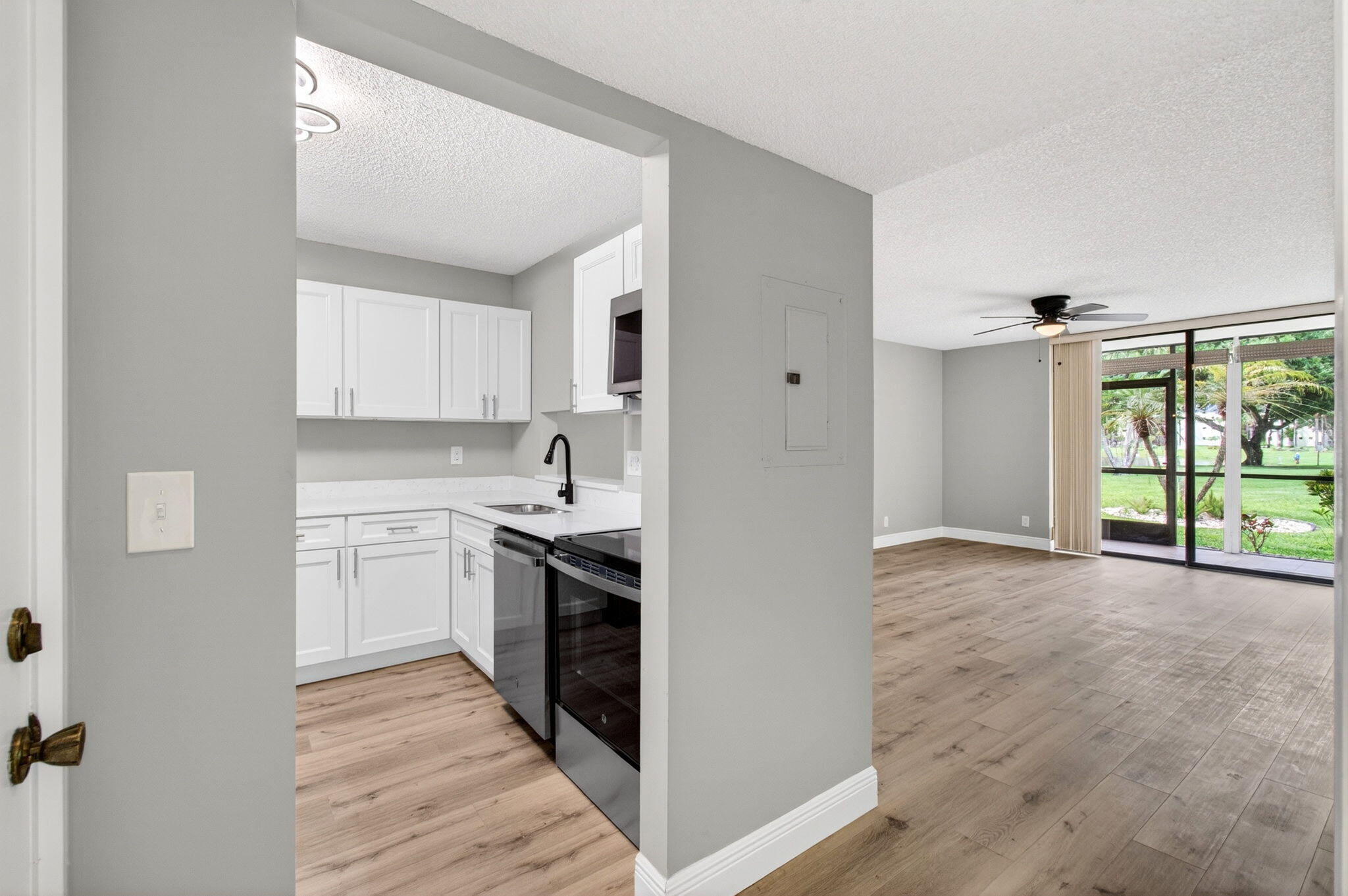 5340 Las Verdes Cr Las Verdes Circle 109 Property Photo 1