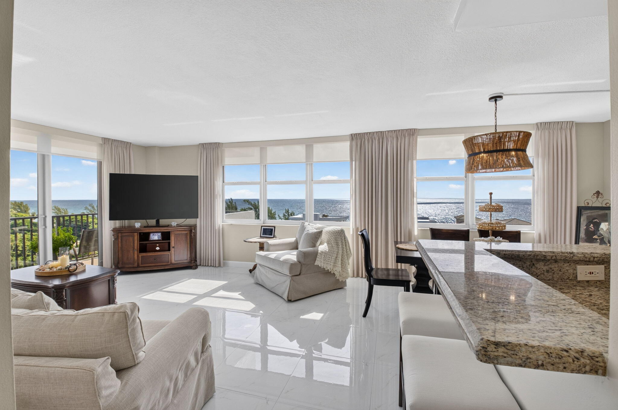 2121 N Ocean Boulevard 1008e Property Photo 1