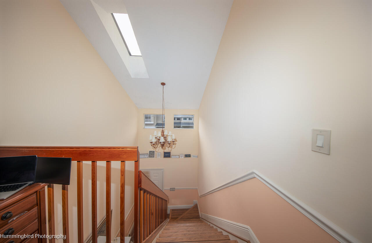 2047 Discovery Circle E Property Photo 9
