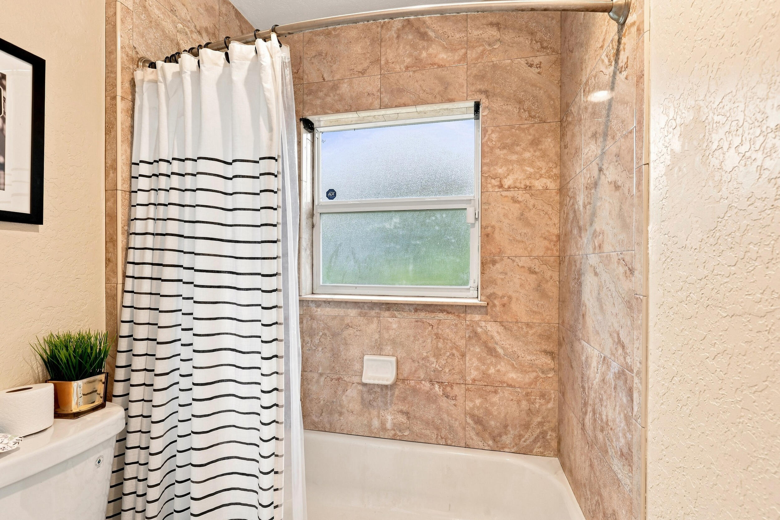 2118 E Ridge Circle E Property Photo 19