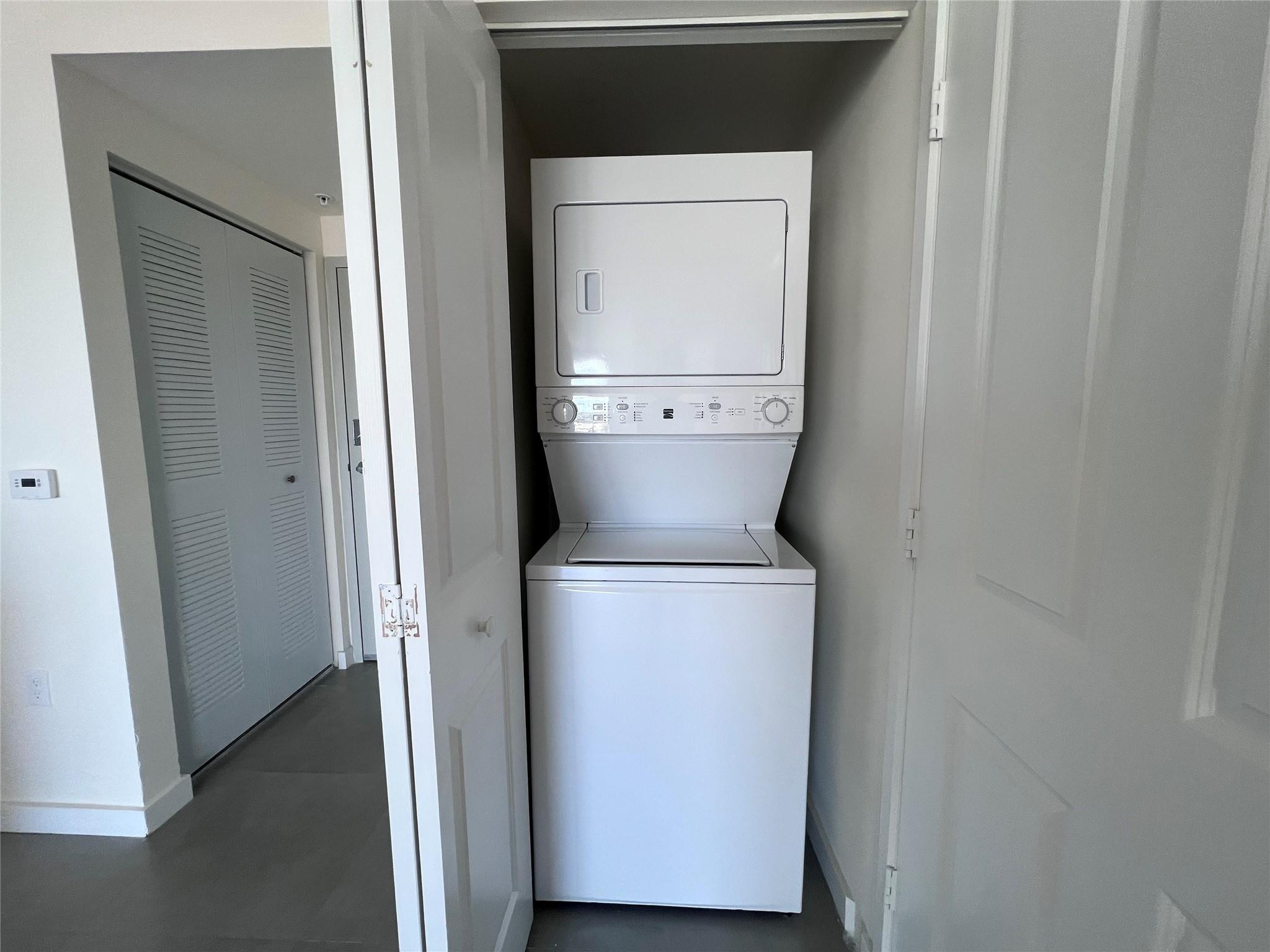 729 Nw 2 Street 605 Property Photo 4