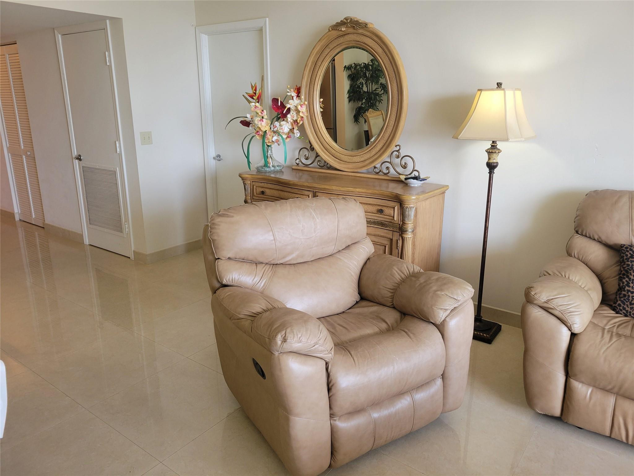 2401 S Ocean Drive 1108 Property Photo 7