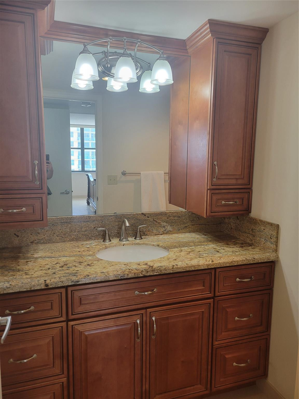 2401 S Ocean Drive 1108 Property Photo 13