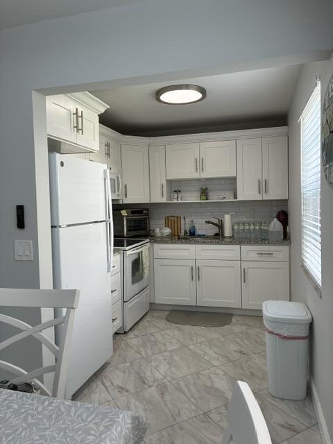 626 Normandy Lane N 626n Property Photo 7