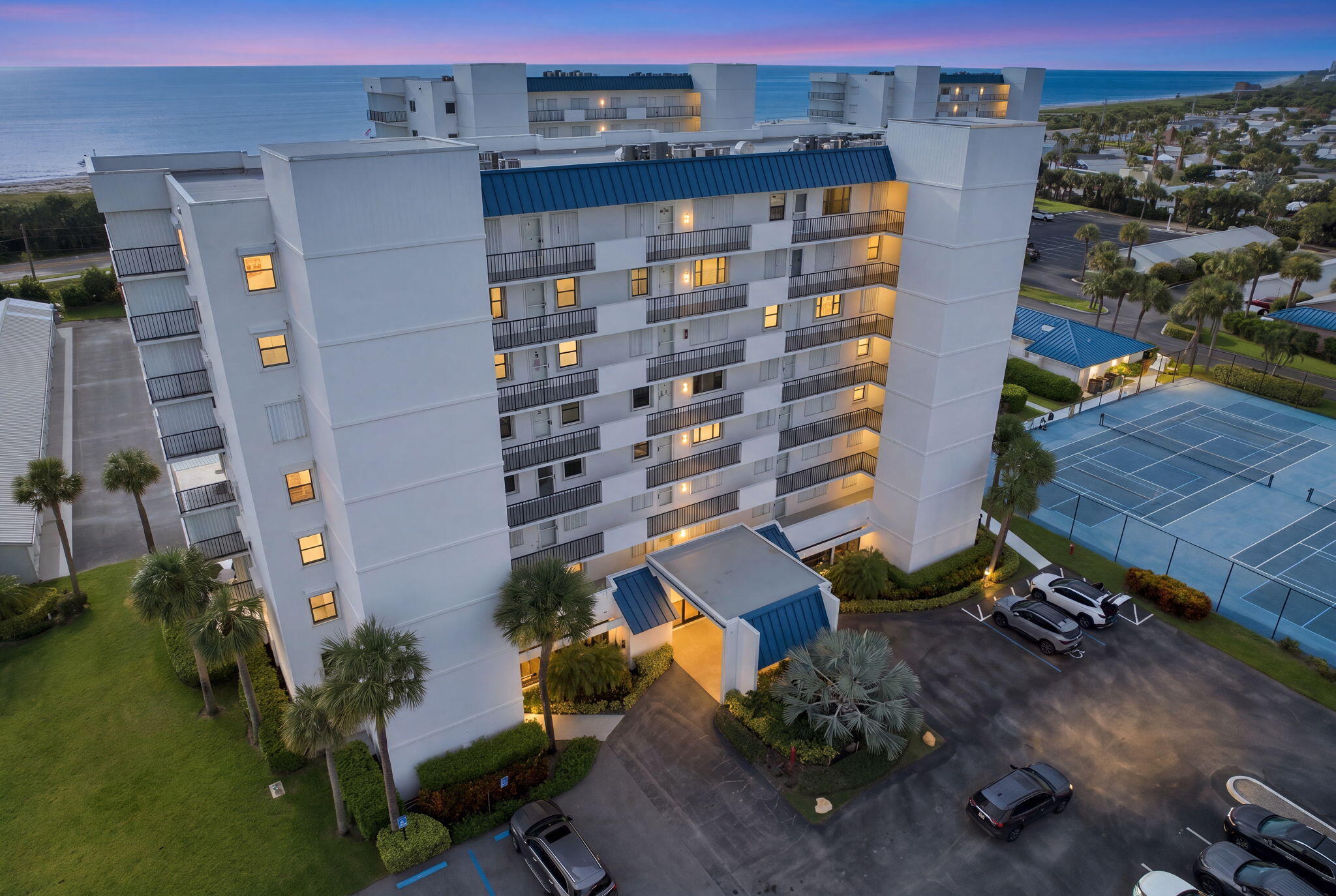 5163 N Hwy A1A 216