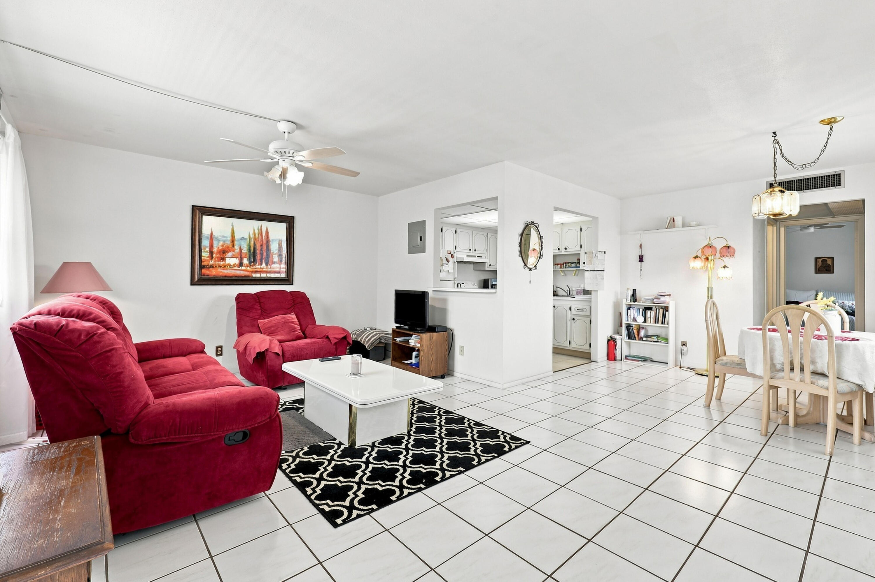 91 Flanders B Property Photo 5