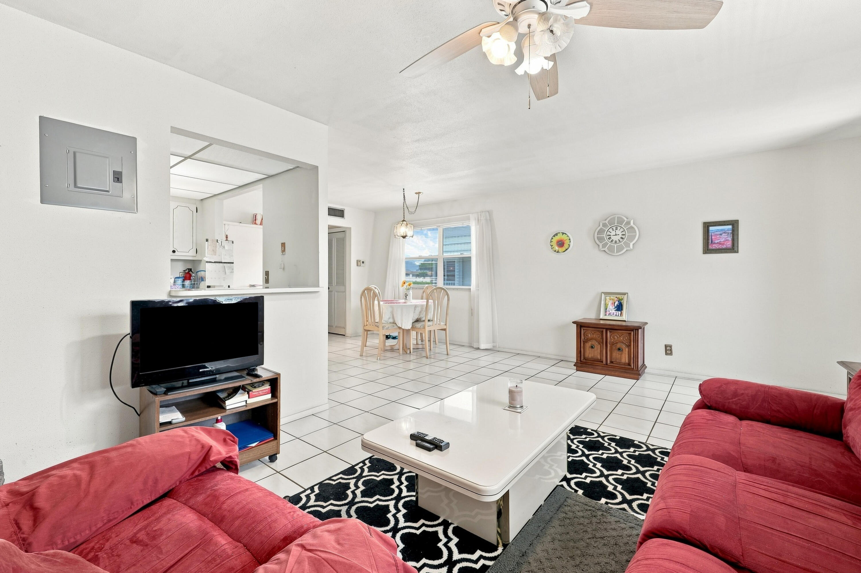 91 Flanders B Property Photo 7