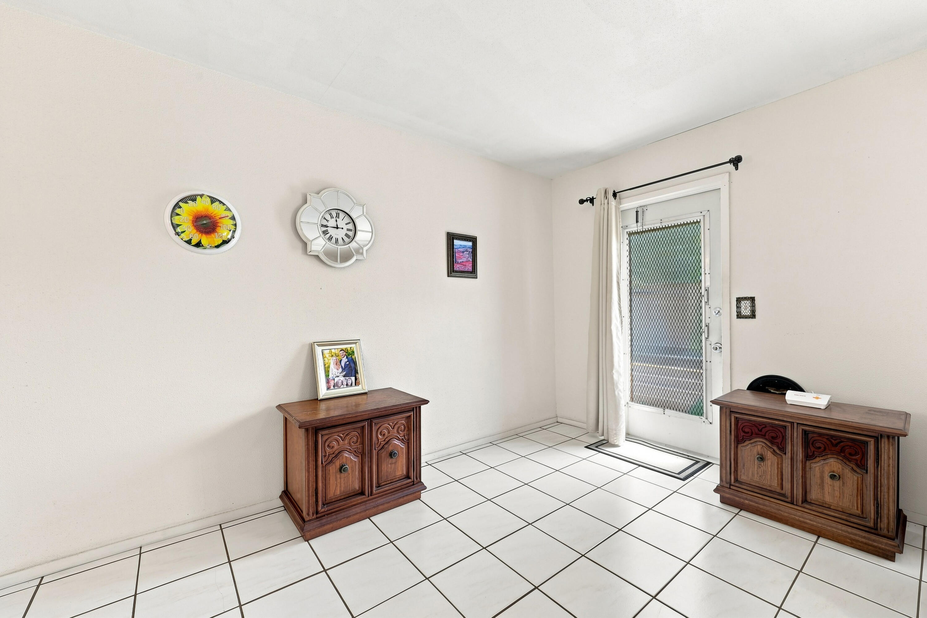 91 Flanders B Property Photo 12