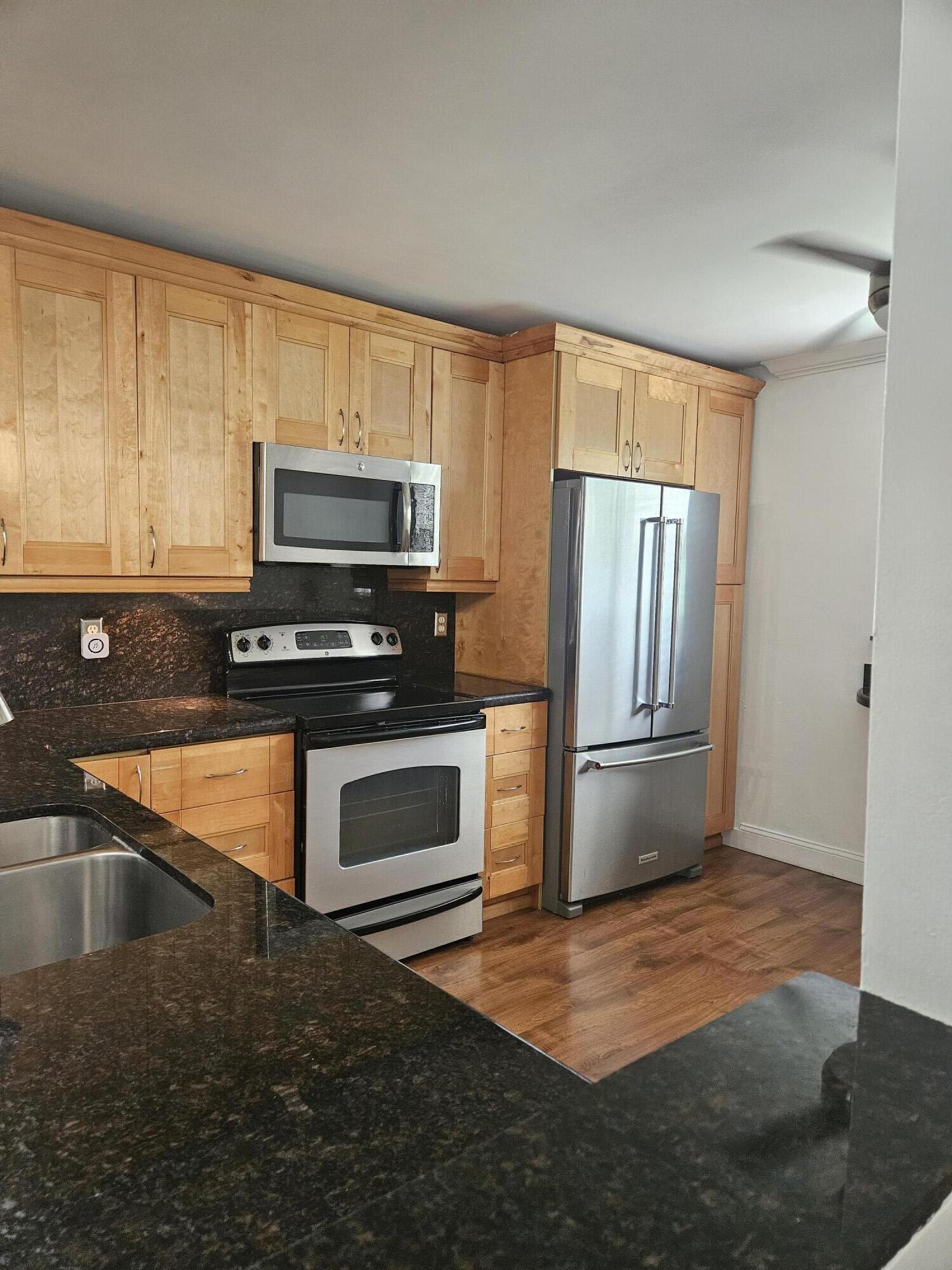55 Se 14th Street 1010 Property Photo 8