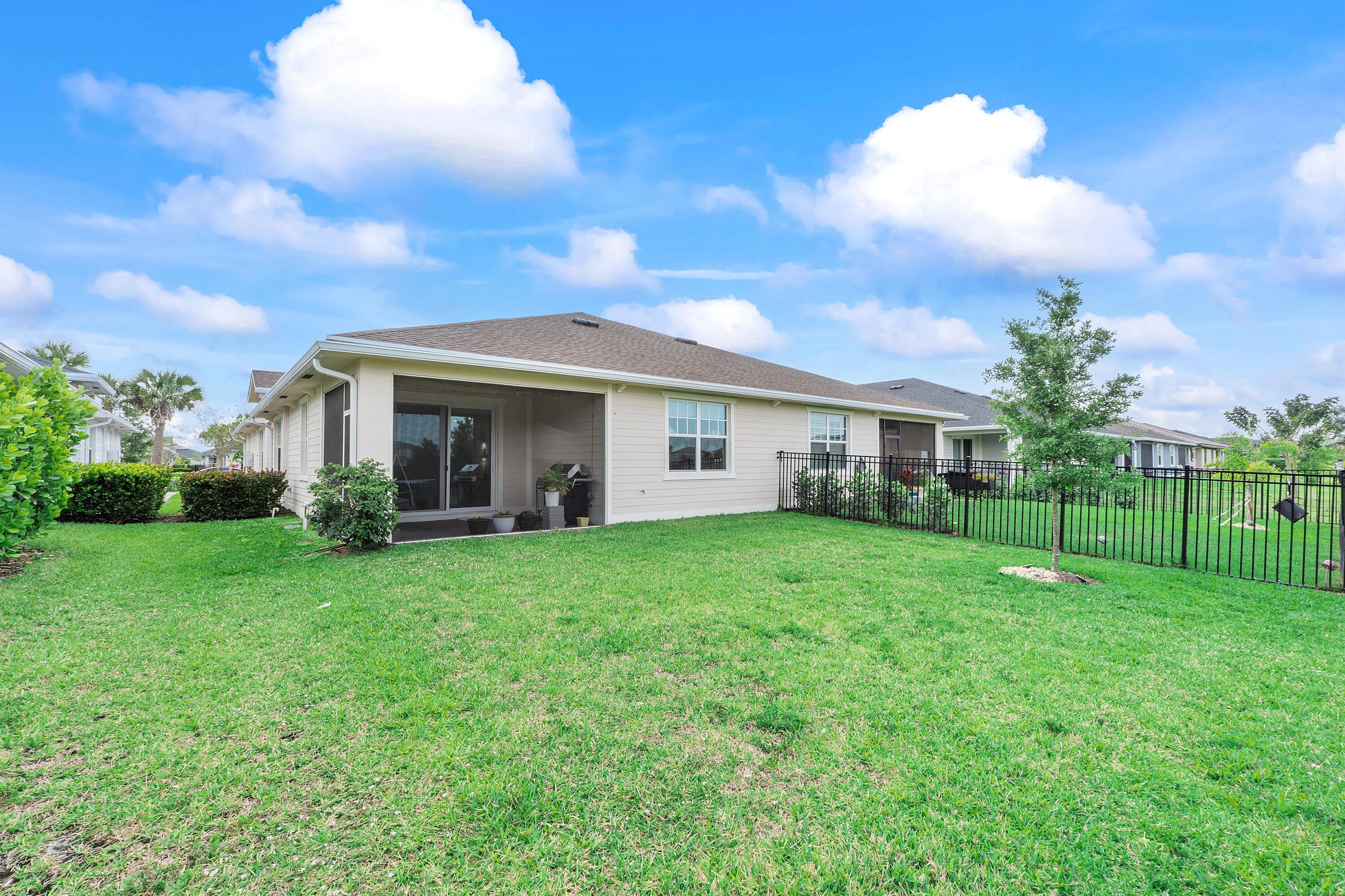 1325 Haywagon Trail Property Photo 37