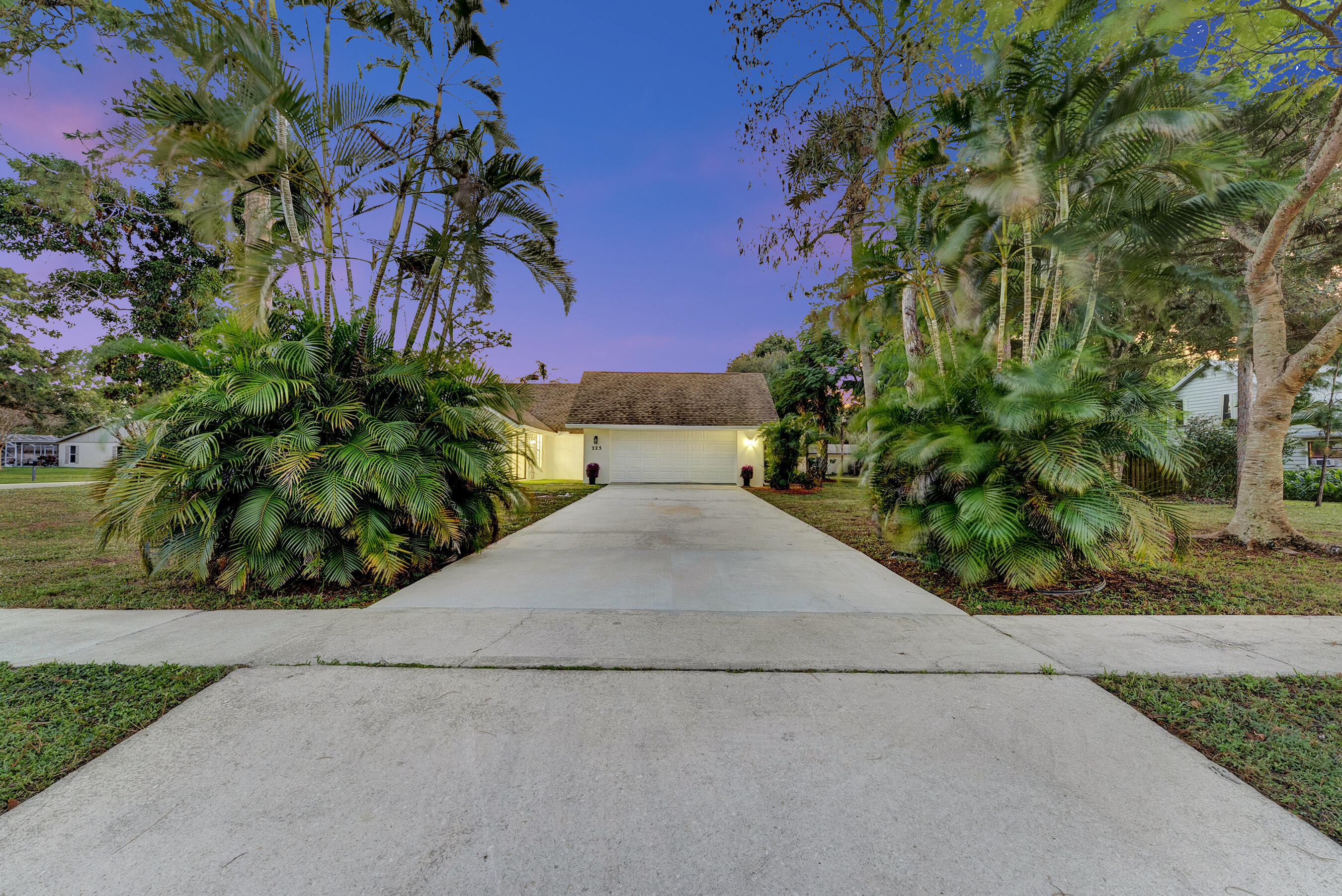 225 Sulky Way Property Photo 3