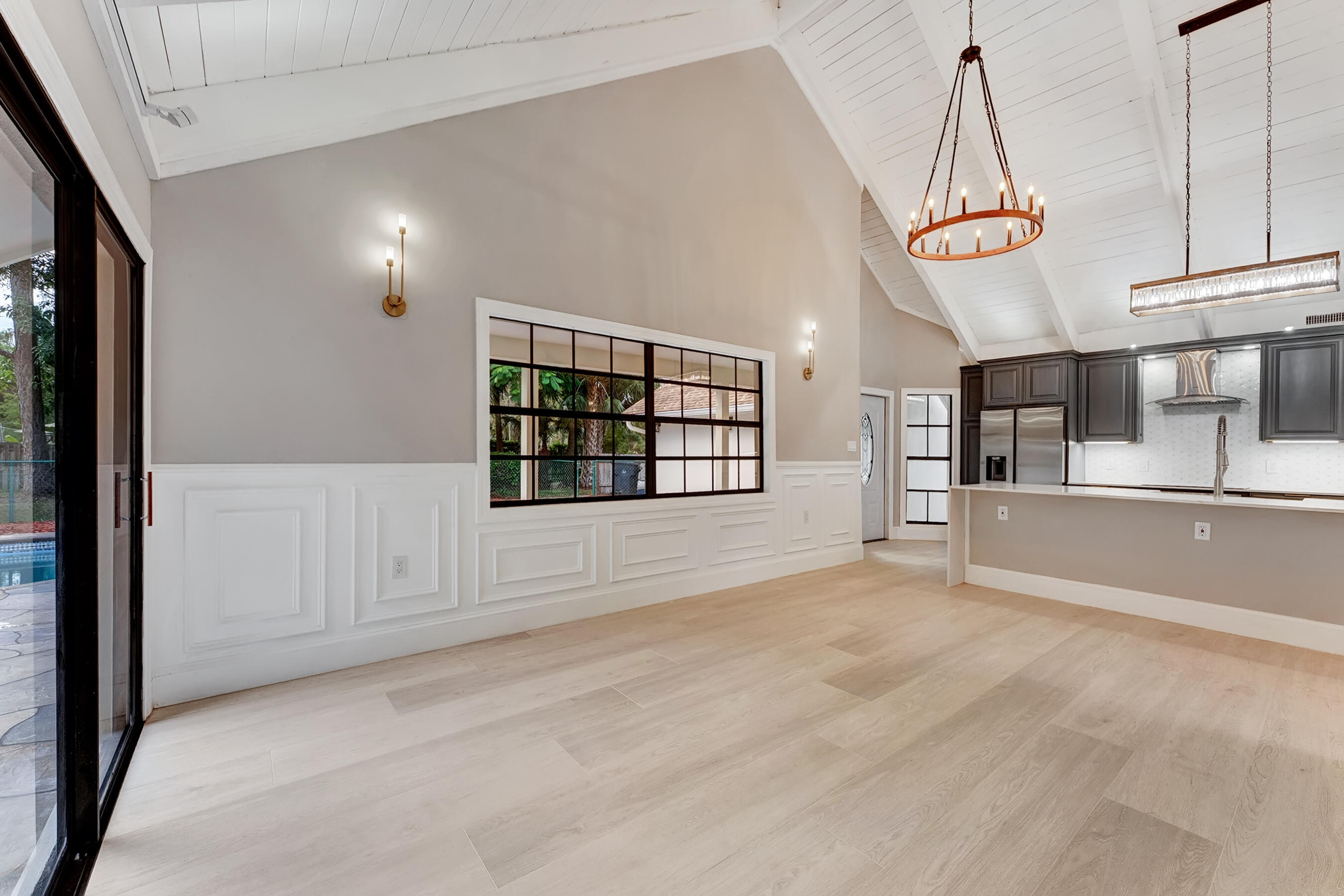 225 Sulky Way Property Photo 16
