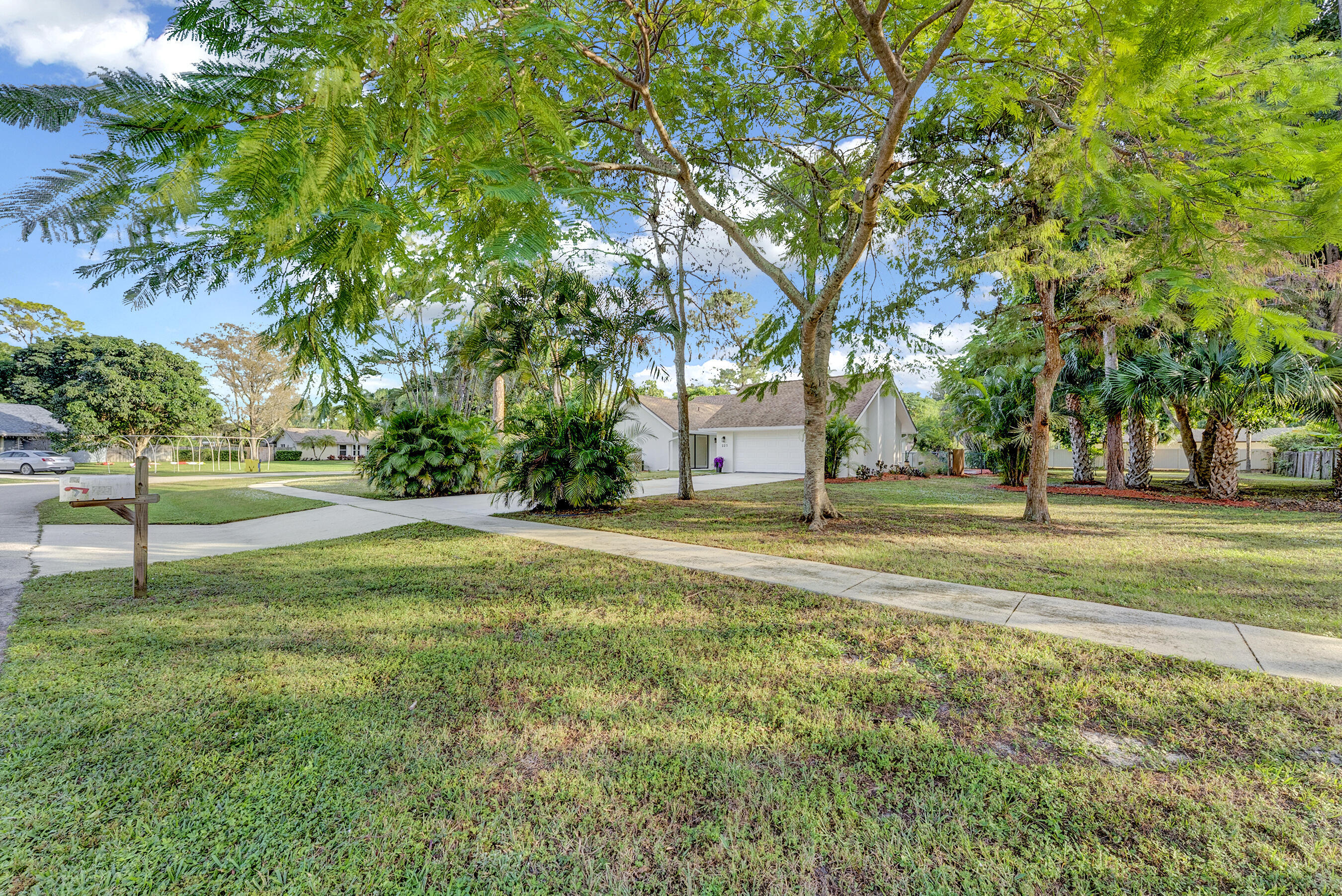 225 Sulky Way Property Photo 37