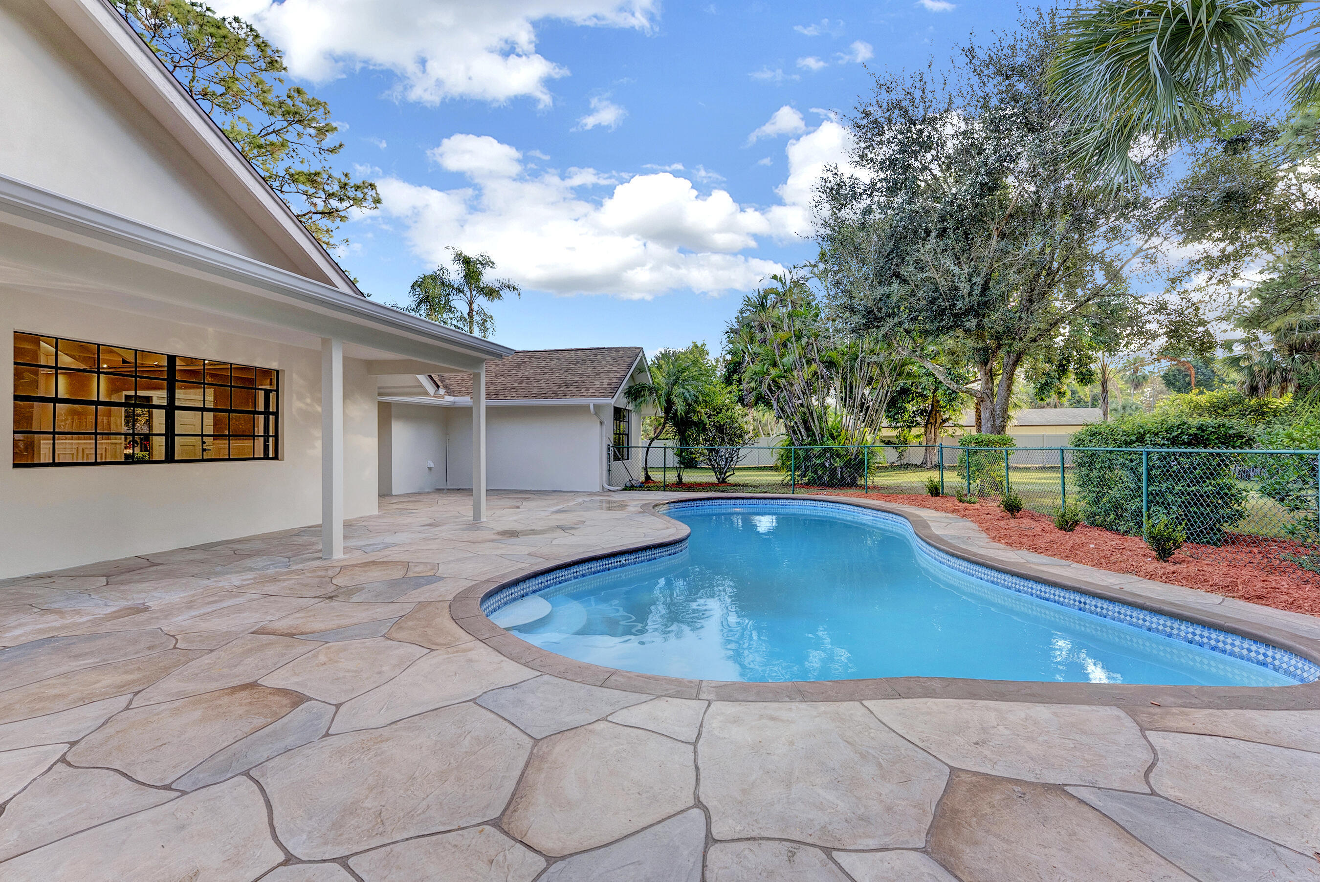 225 Sulky Way Property Photo 40