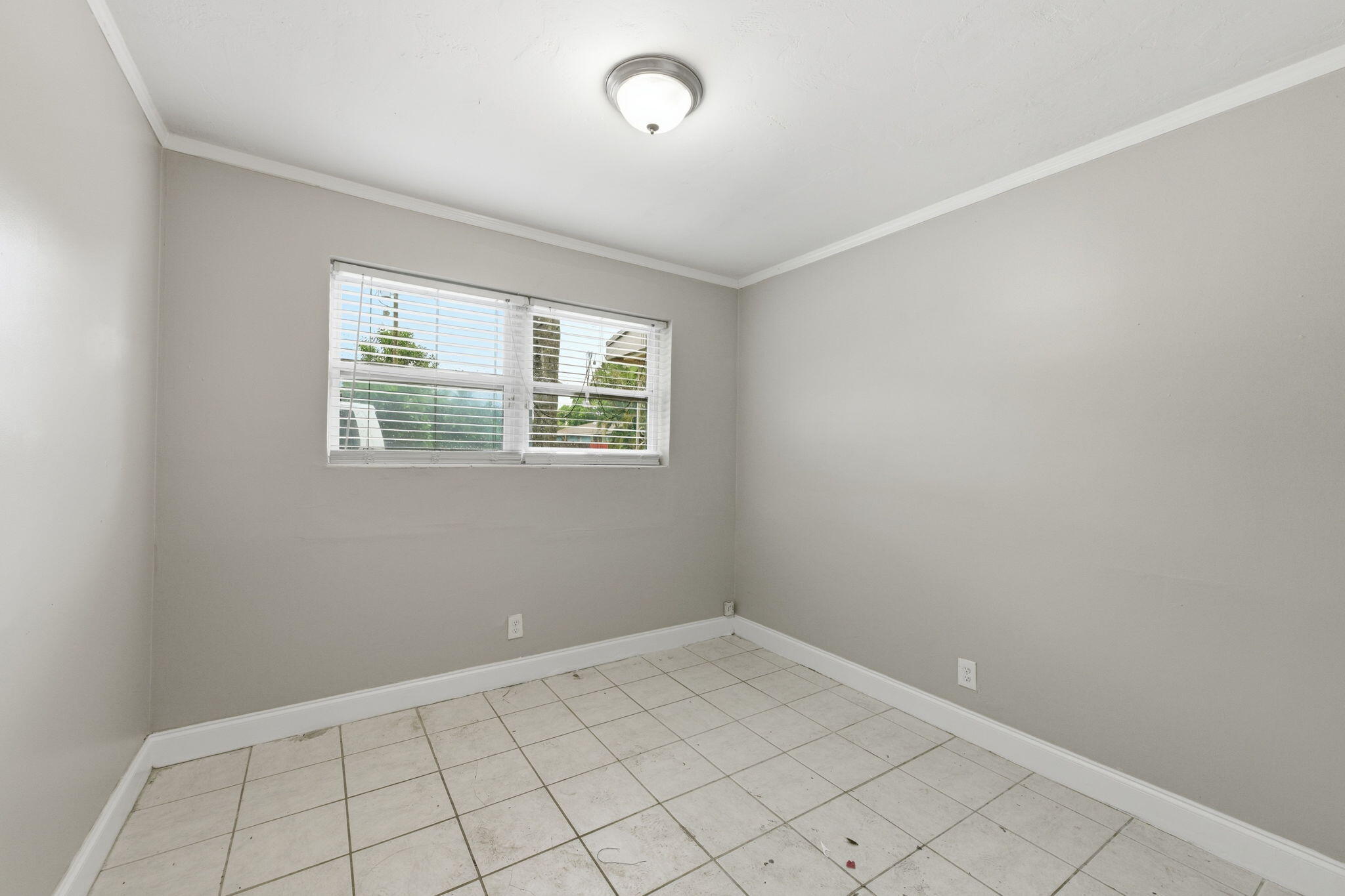 939 Charles Street Property Photo 21