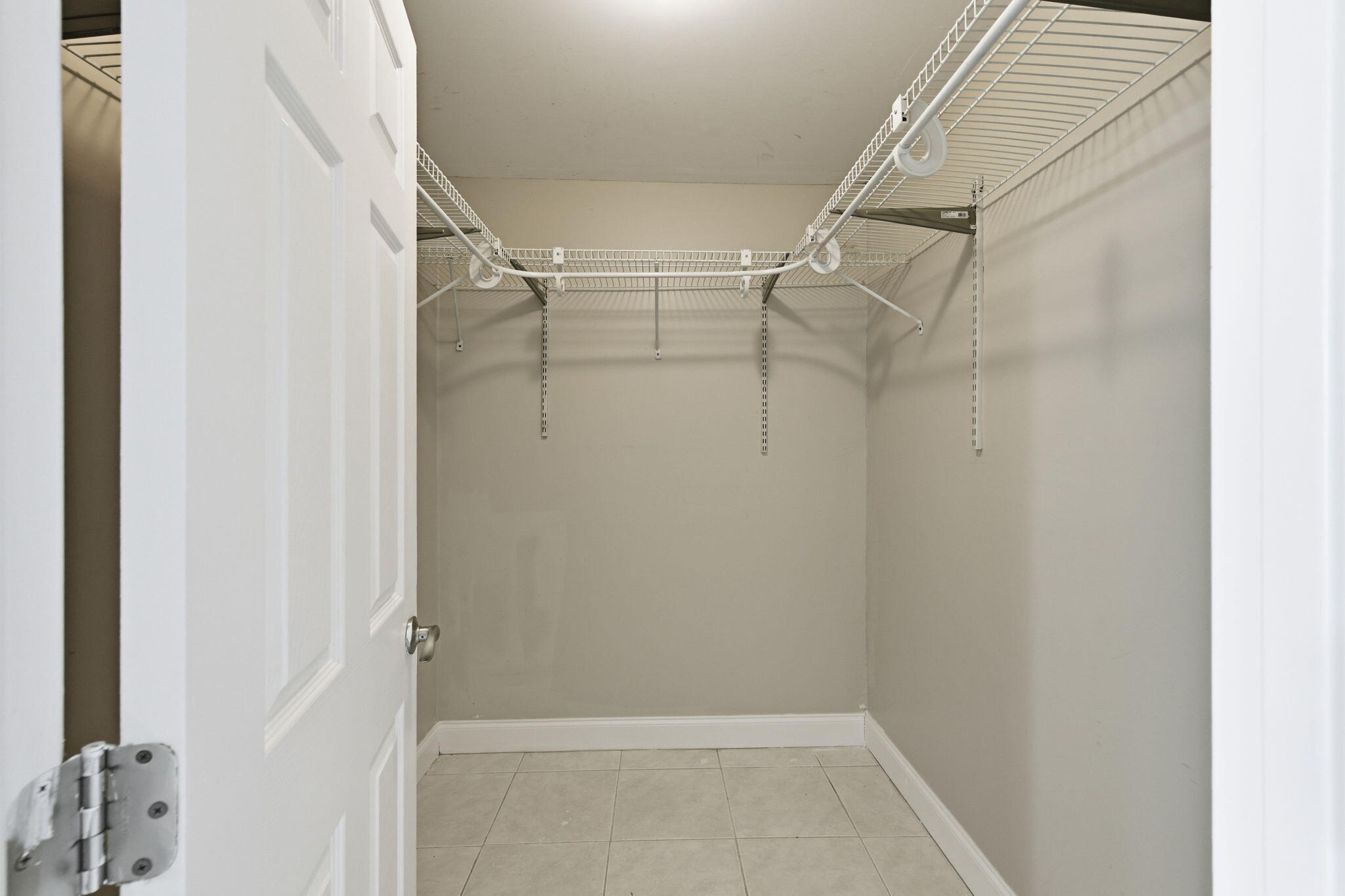 939 Charles Street Property Photo 27
