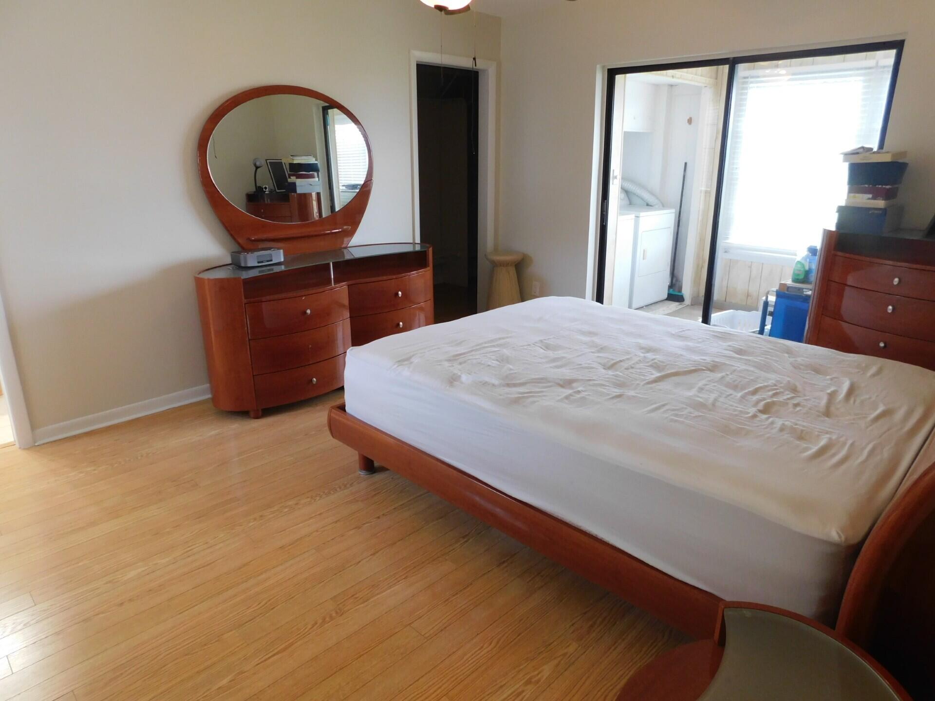 565 Piedmont L Property Photo 10