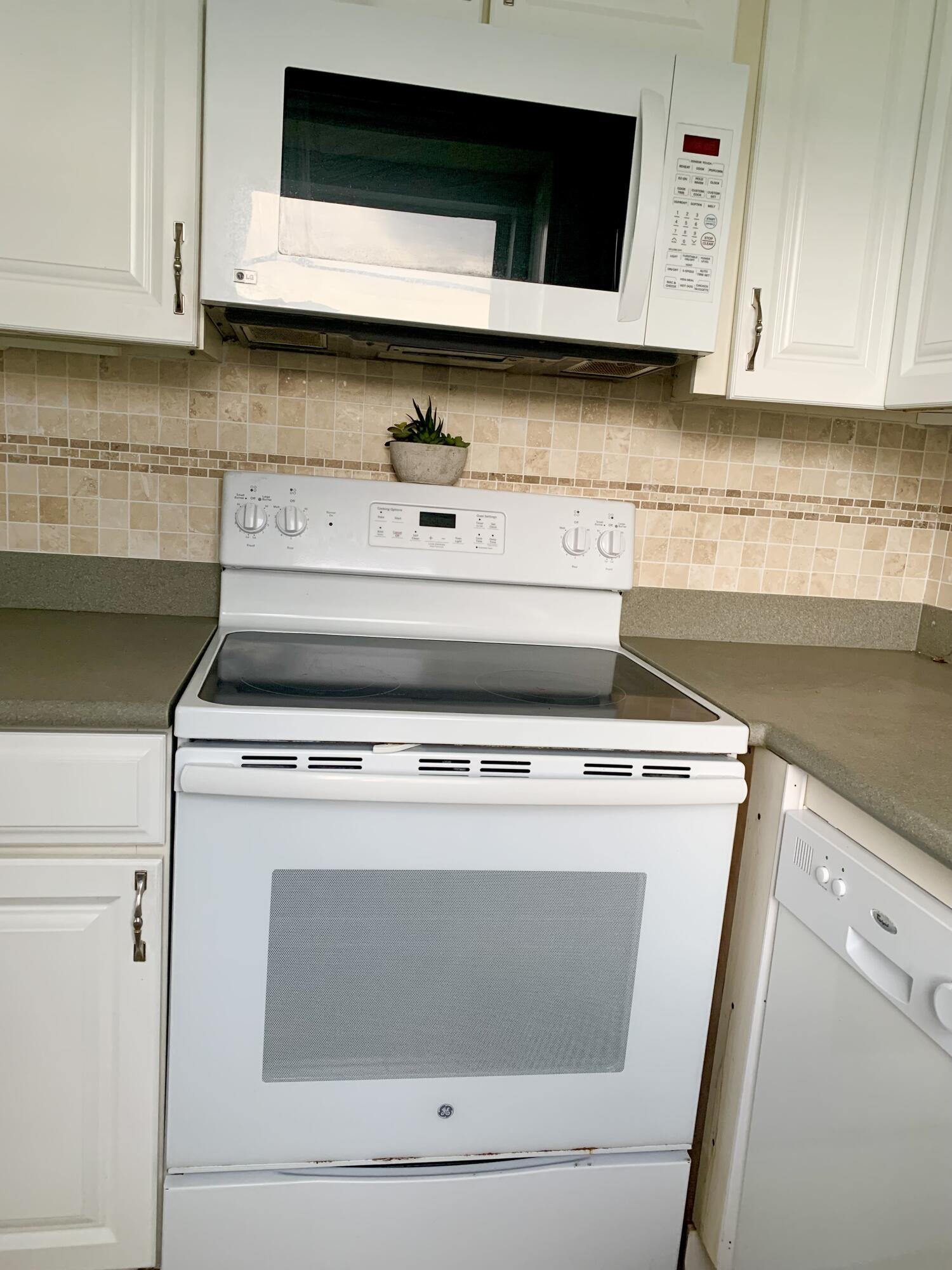 168 Waltham G Property Photo 13