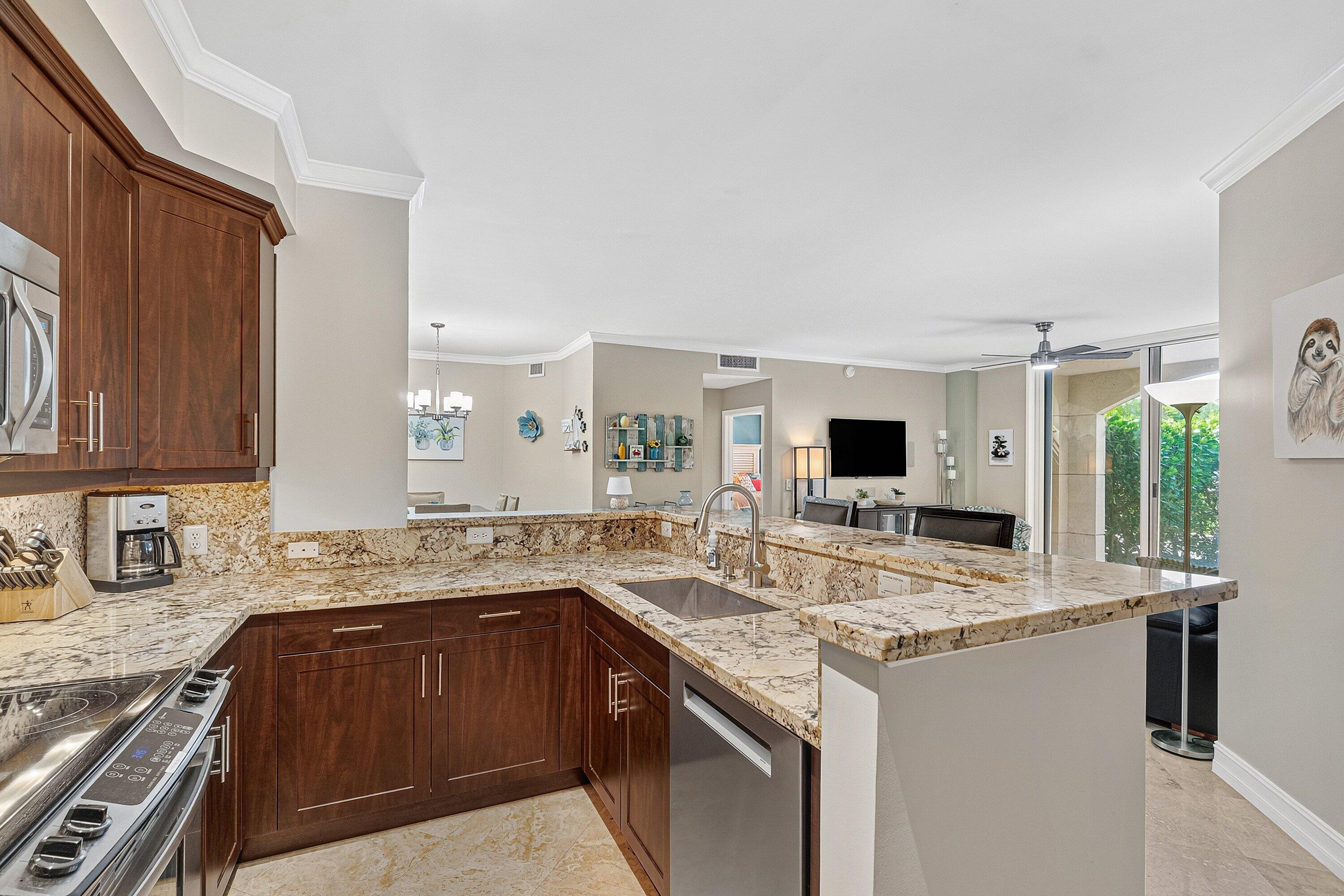 3606 S Ocean Boulevard 105 Property Photo 3