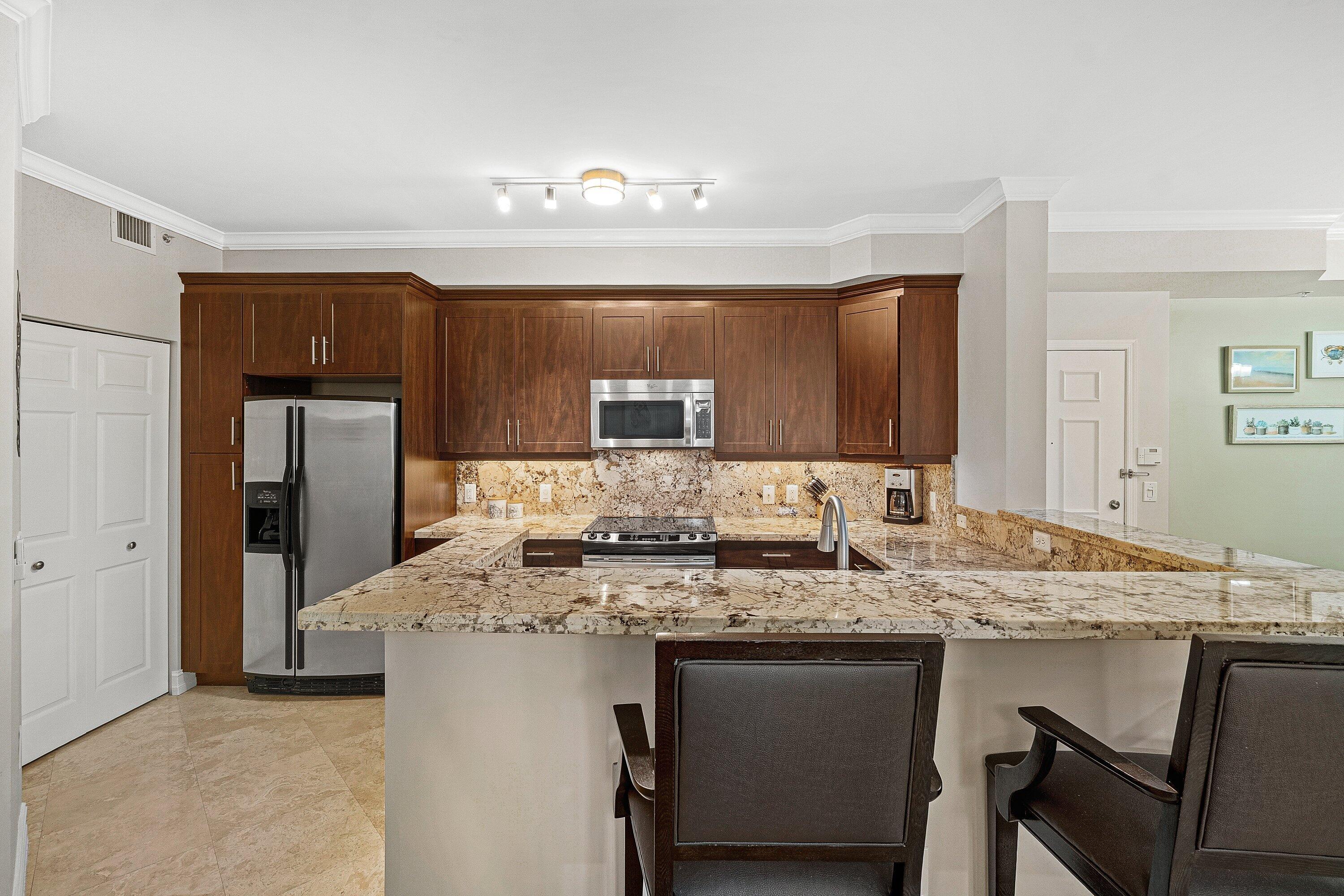 3606 S Ocean Boulevard 105 Property Photo 6