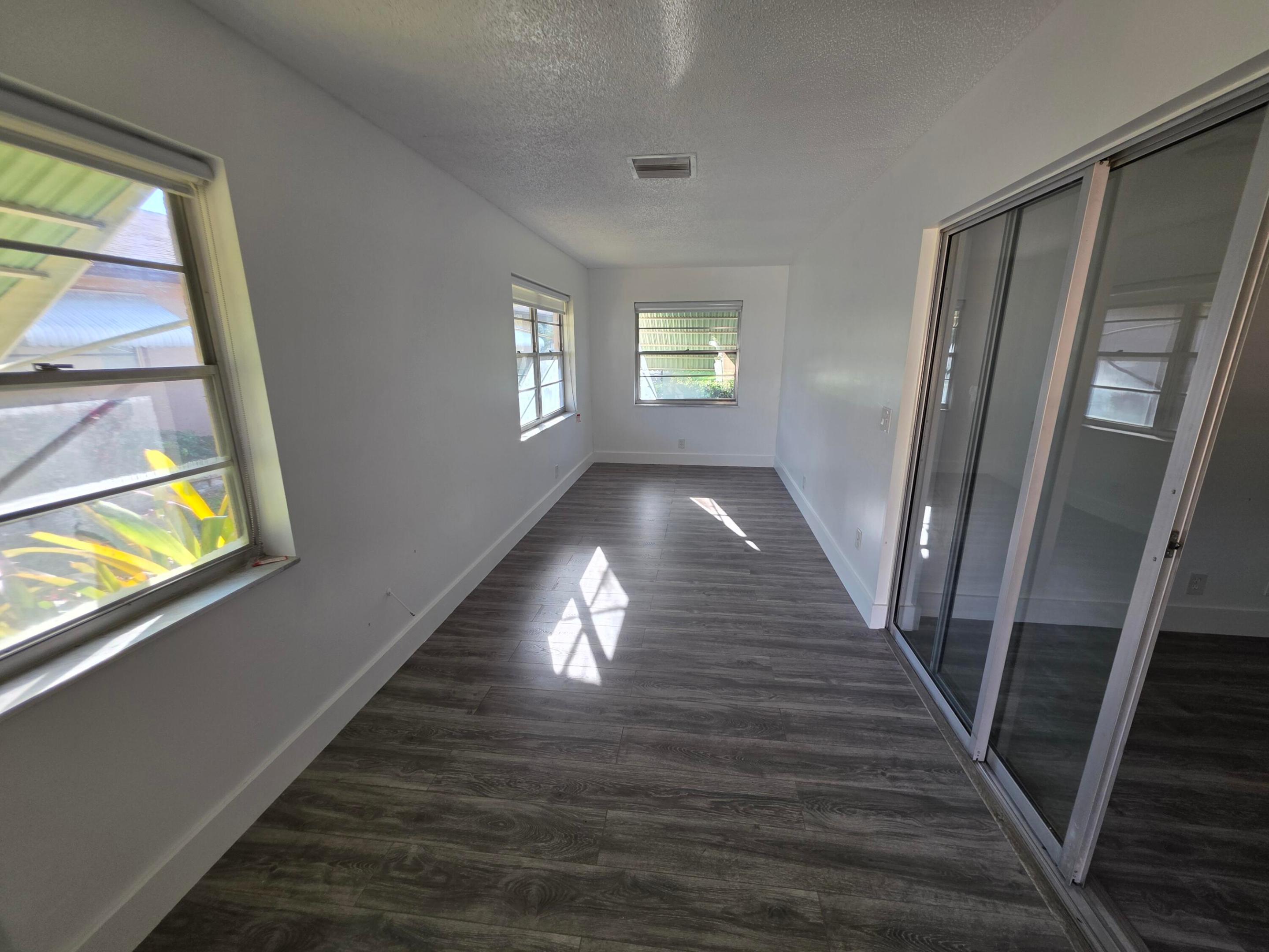 718 Whippoorwill Lane Property Photo 32