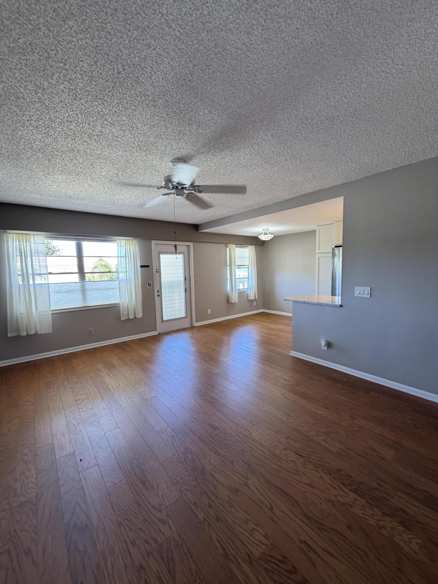 166 Dorset D Property Photo 3