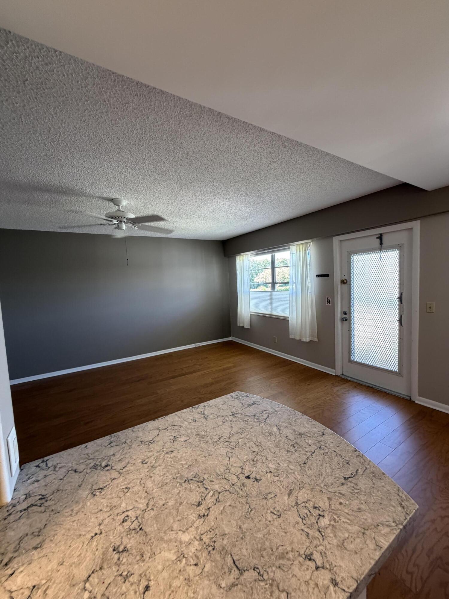 166 Dorset D Property Photo 9