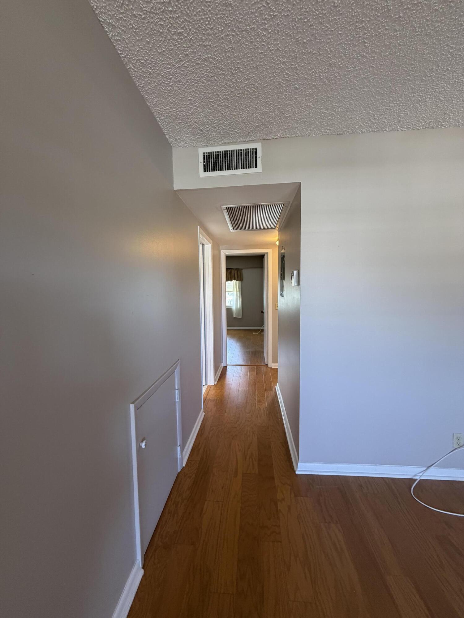 166 Dorset D Property Photo 12