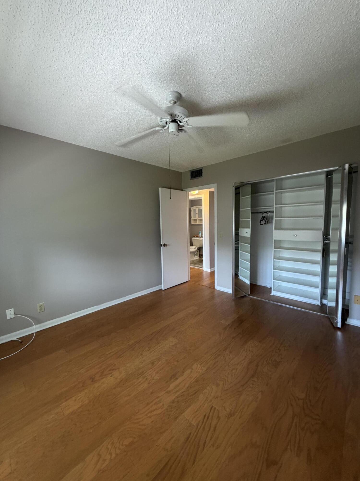 166 Dorset D Property Photo 13