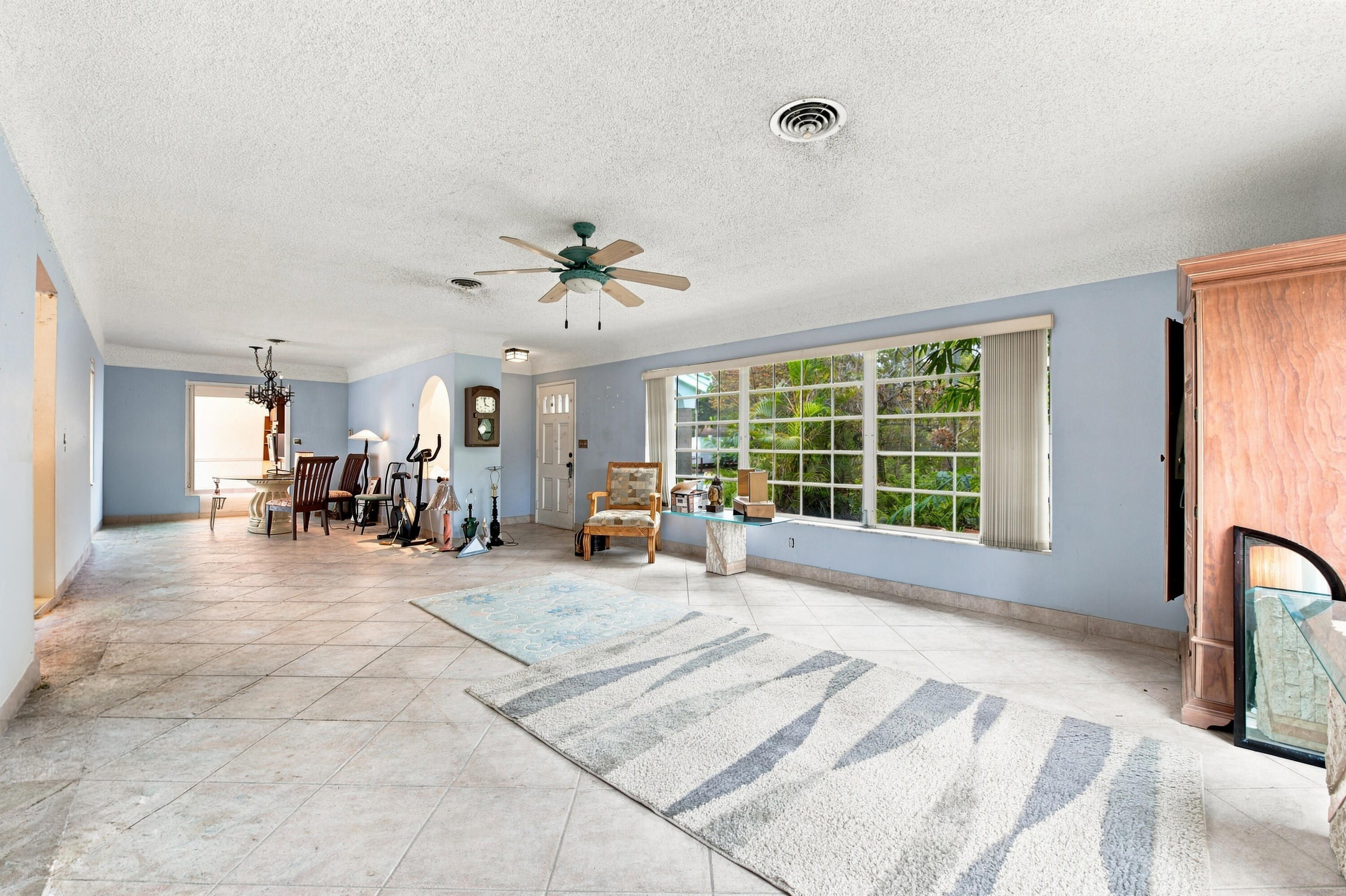 1421 Sw 13th Street Property Photo 4