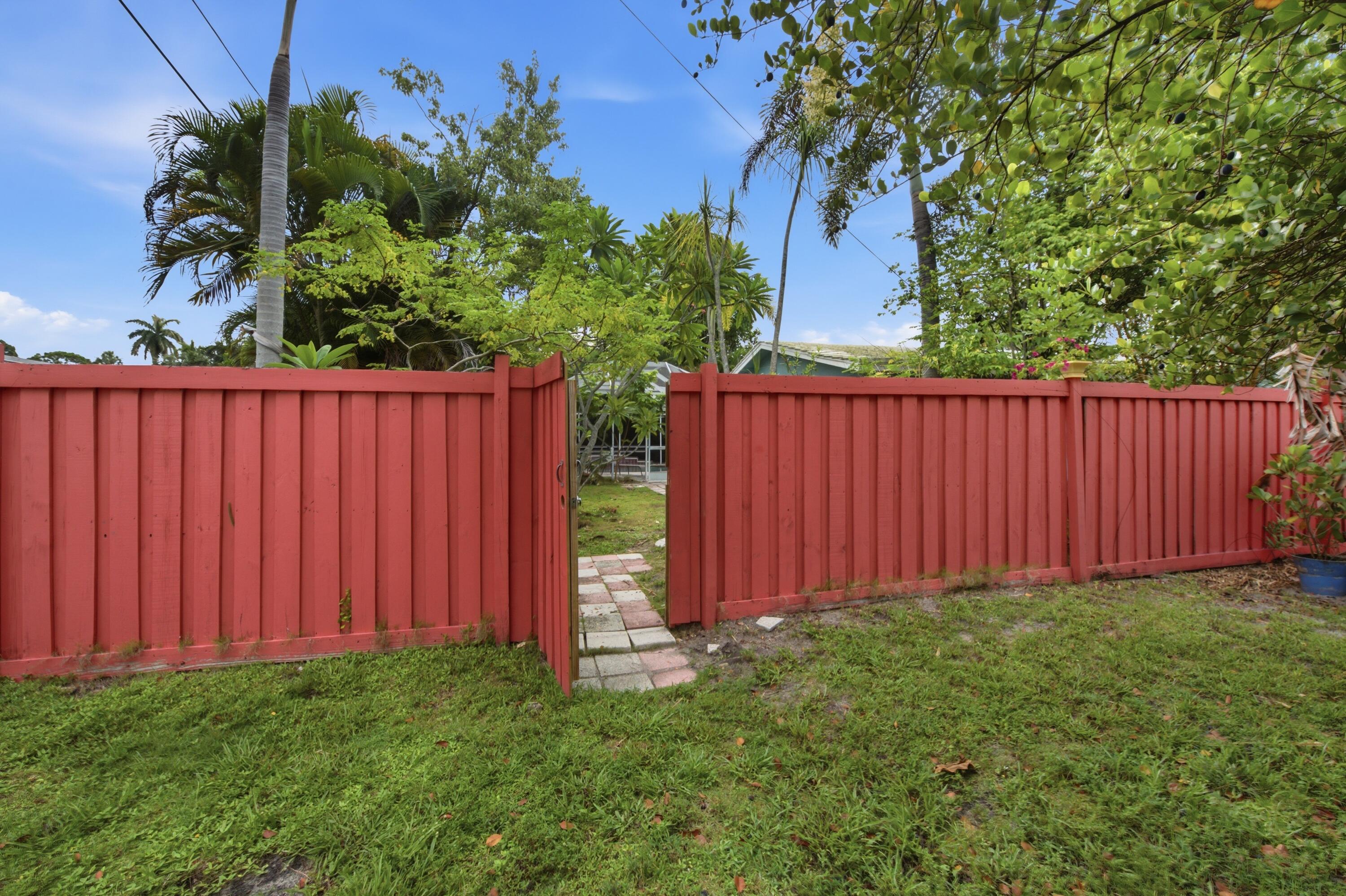 1421 Sw 13th Street Property Photo 14