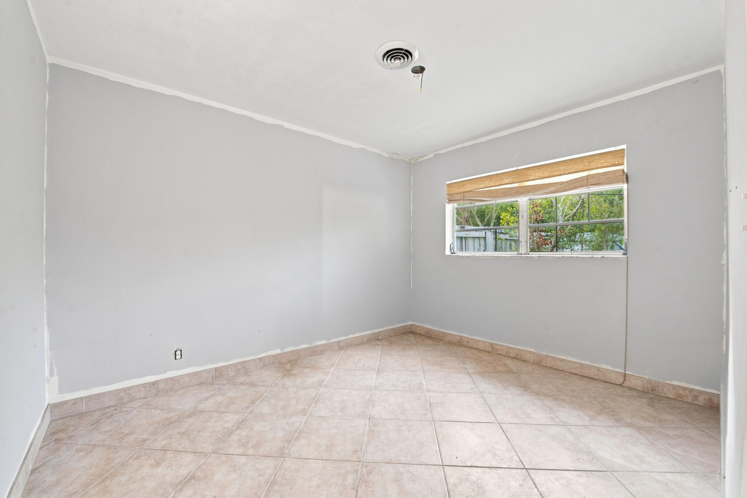 1421 Sw 13th Street Property Photo 29