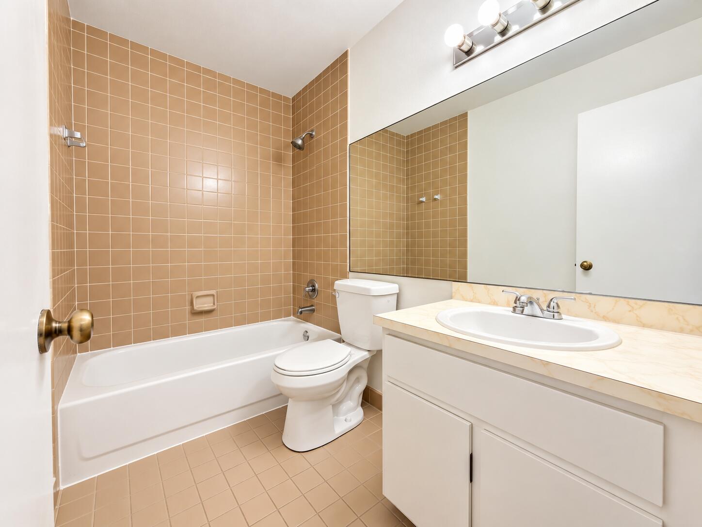 6287 Scotch Pine Lane Property Photo 3