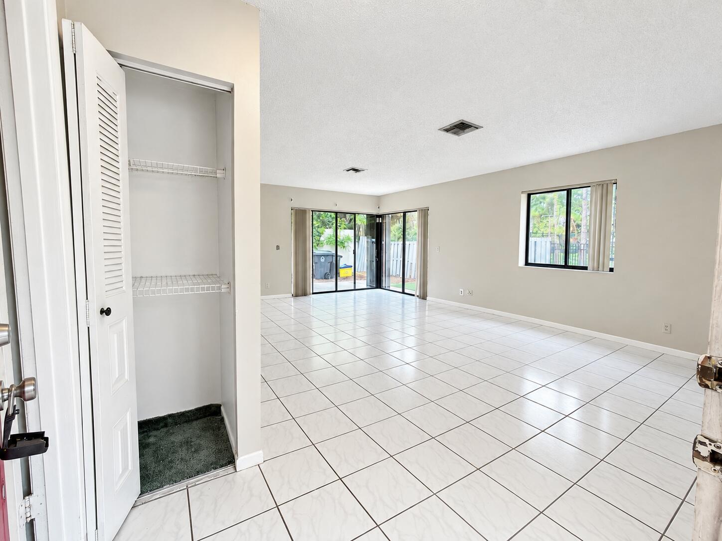 6287 Scotch Pine Lane Property Photo 19